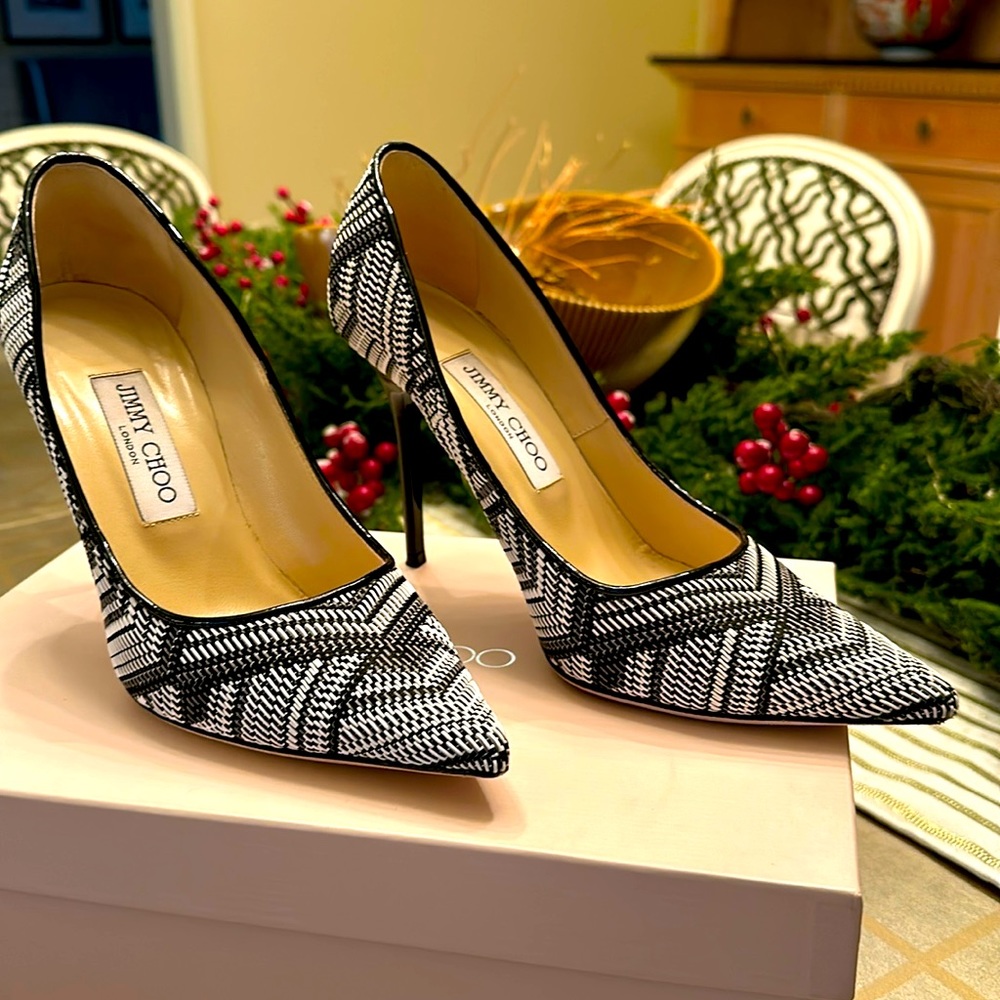 Jimmy Choo - Black and White Woven - Pumps - Like New